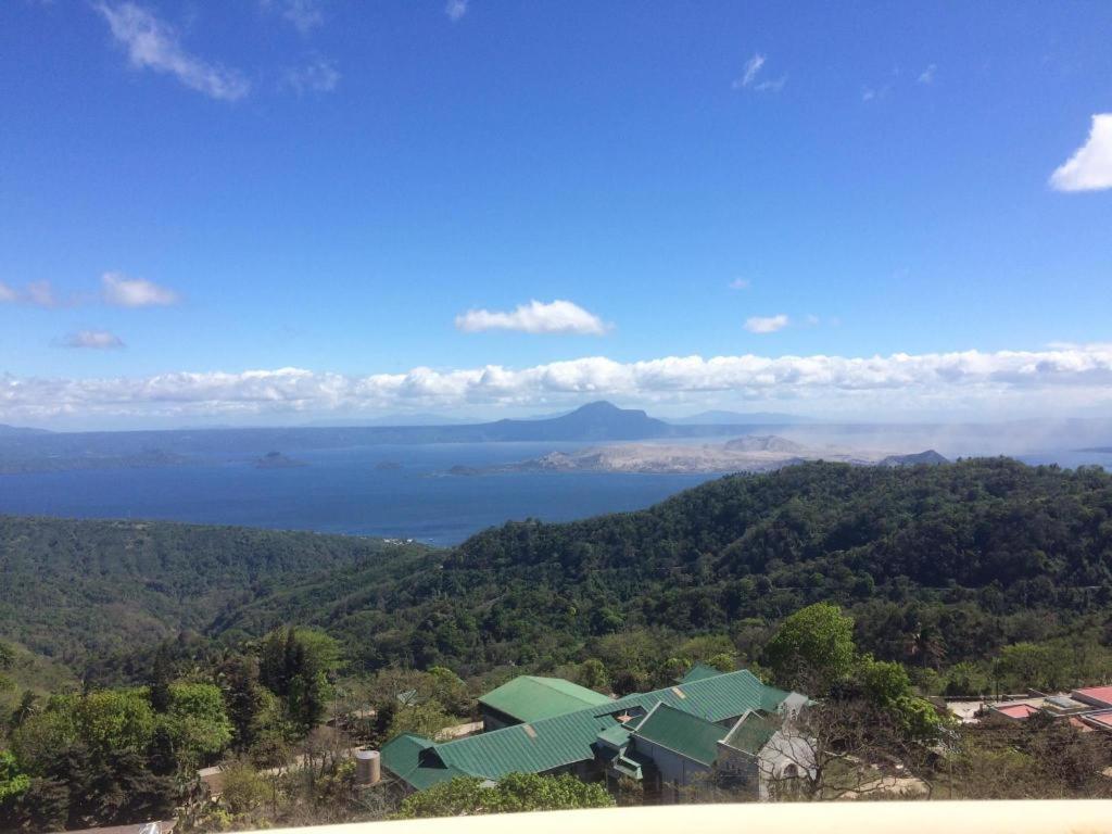 Cityland Tagaytay Taal Lake View City View Free Pool Parking Studios With Balcony Are City View تاجيتاي المظهر الخارجي الصورة