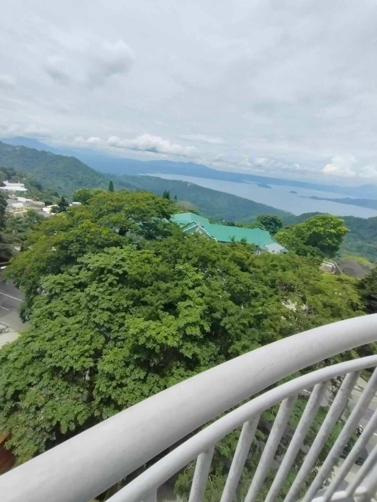 Cityland Tagaytay Taal Lake View City View Free Pool Parking Studios With Balcony Are City View تاجيتاي المظهر الخارجي الصورة