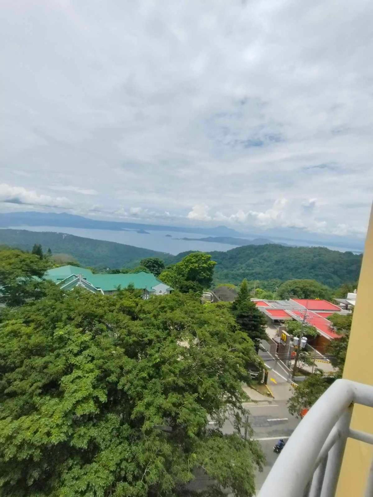 Cityland Tagaytay Taal Lake View City View Free Pool Parking Studios With Balcony Are City View تاجيتاي المظهر الخارجي الصورة
